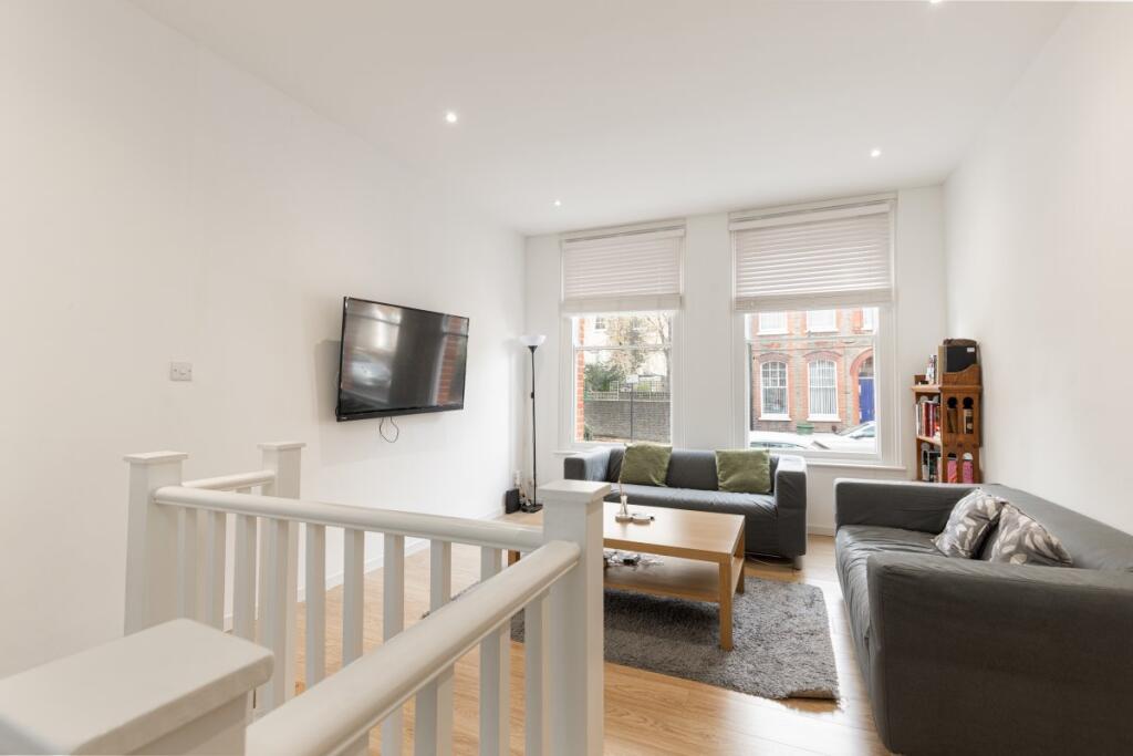 Apartment in London - View 3
