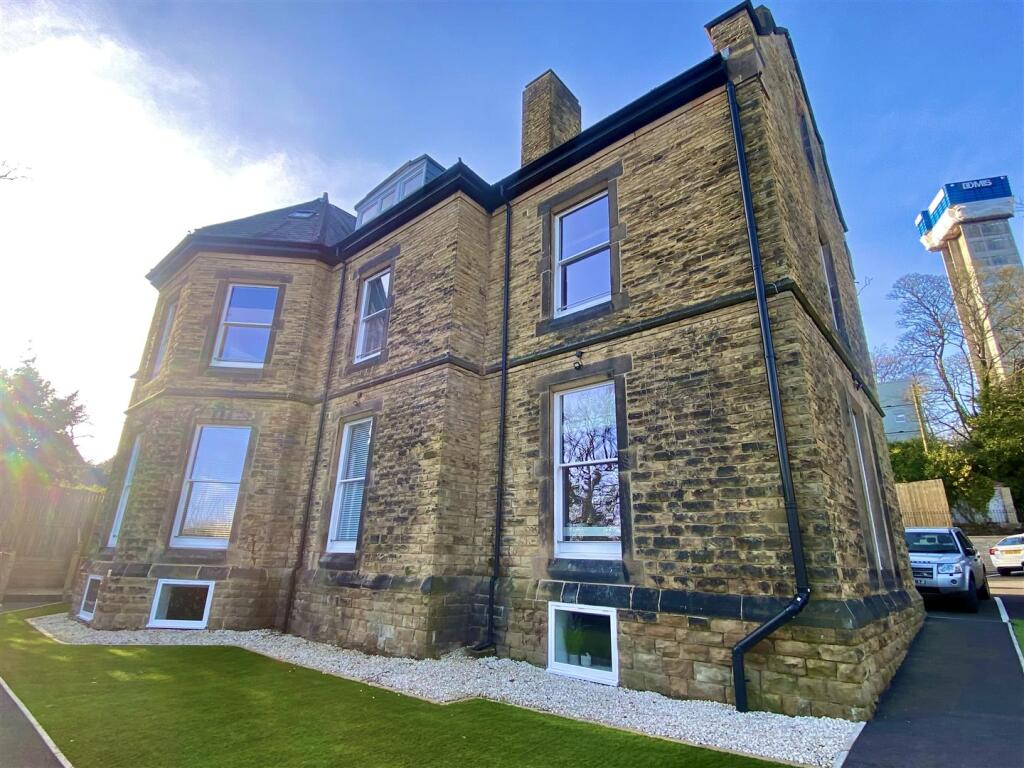 Main image of property: 343 Fulwood Road, Broomhill