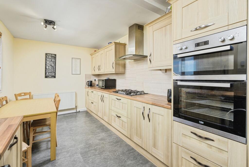 House in Plymouth, Honicknowle - View 2