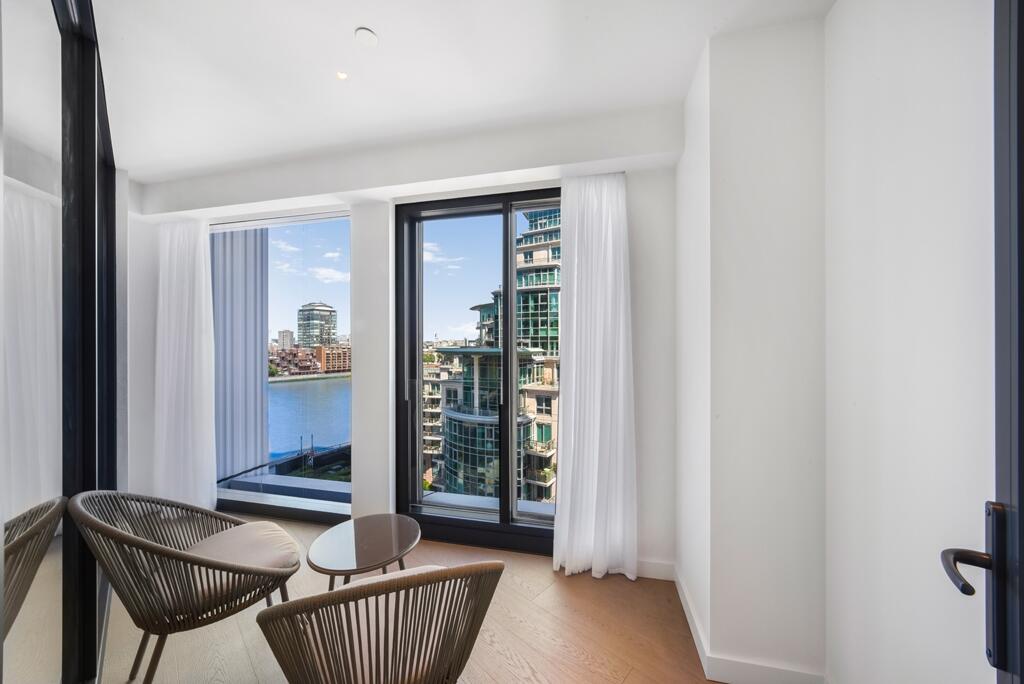 Apartment in London - More
