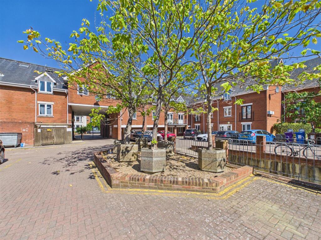 Main image of property: Sanders Place, Walsworth Road, Hitchin