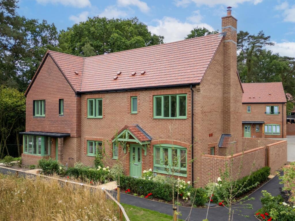 Main image of property: Bepton Road,
Midhurst,
GU29 9QX
