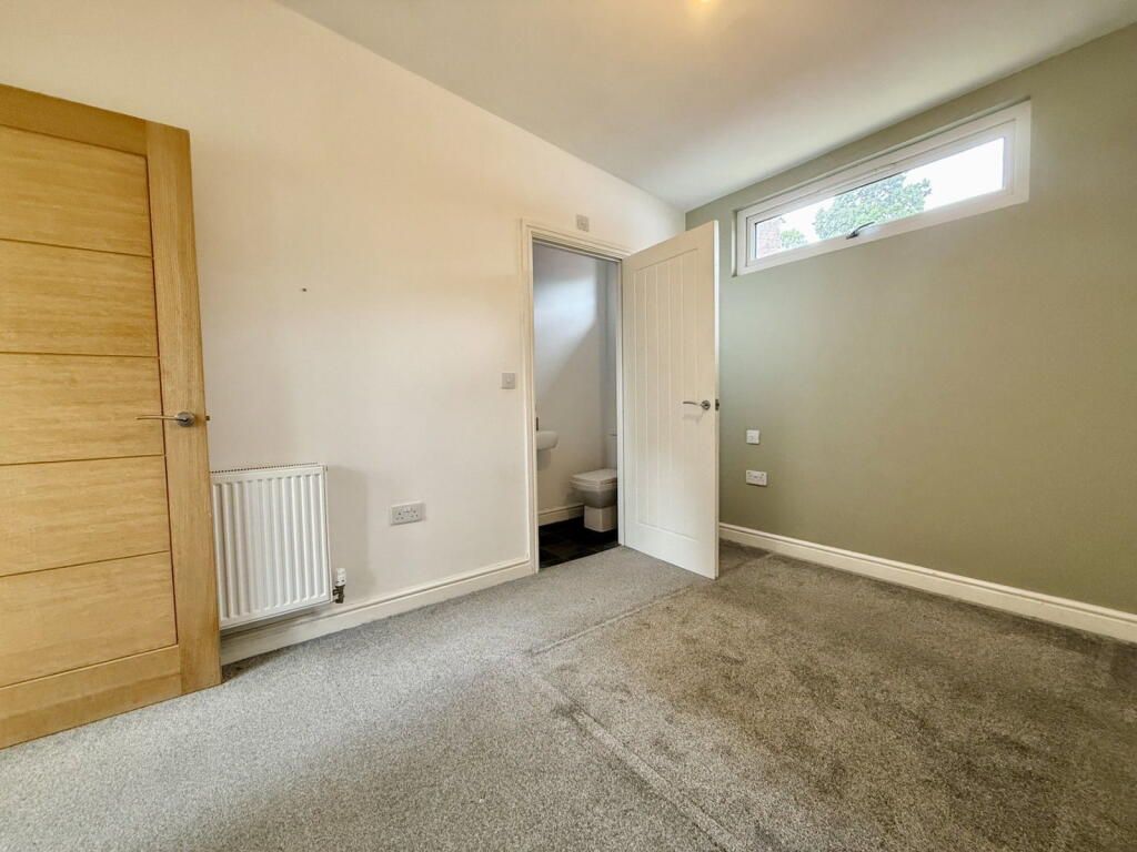 House in Gloucester, Gloucestershire - View 4