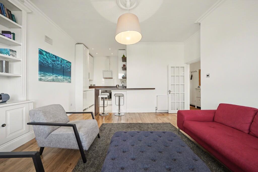 Apartment in London - More