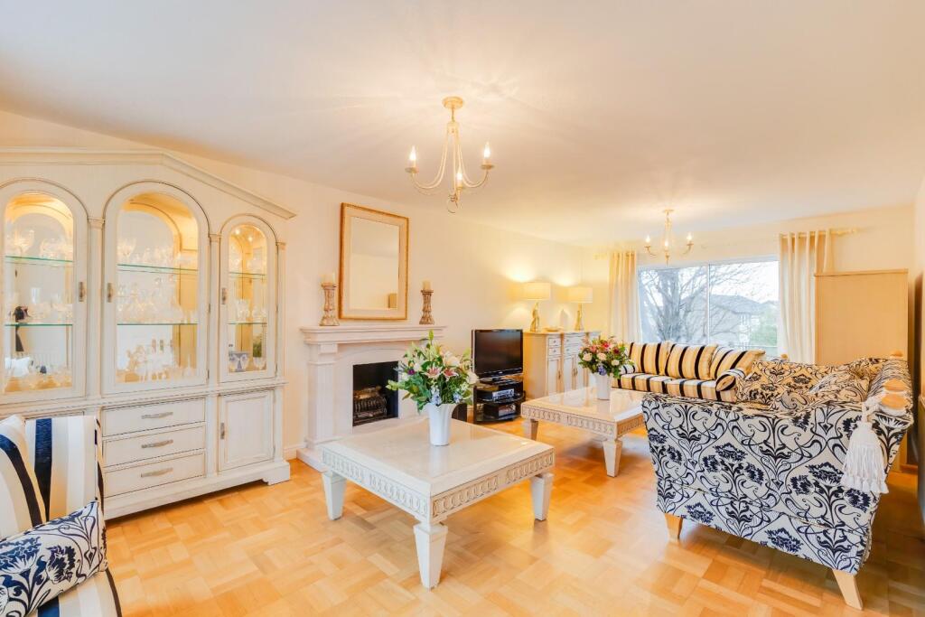 Laleston Court, Laleston, Bridgend County Borough, CF32 0HG photo 4