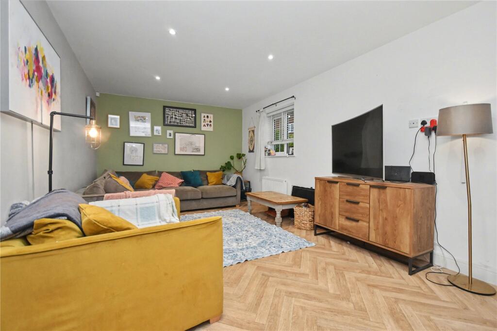 Main image of property: Lidgett Lane, Garforth, West Yorkshire