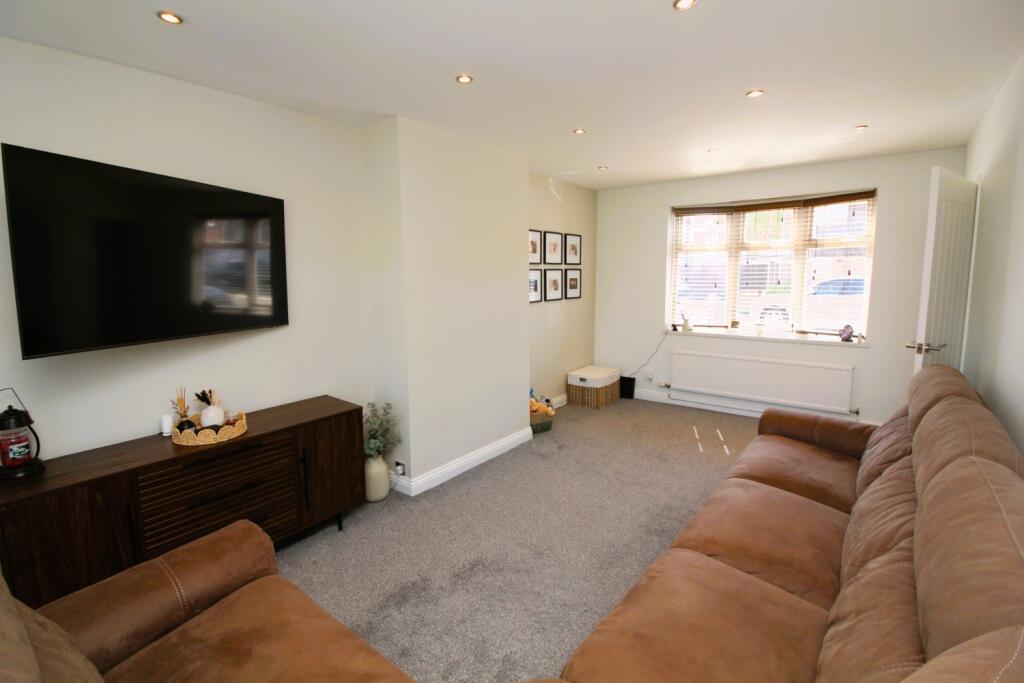 75 Moorland Road, Bridgwater photo 2