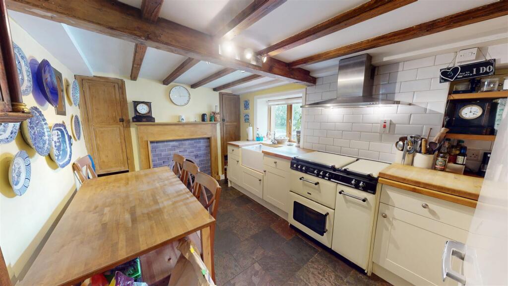 House in Bradford, Wilsden - View 4