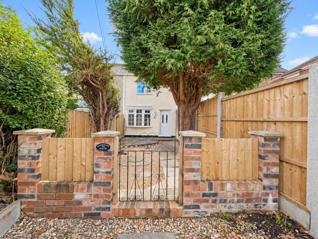 Main image of property: Hillside Road, Heswall, CH60
