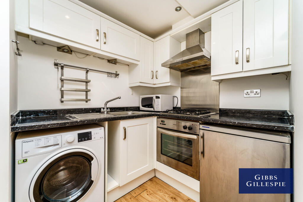 Apartment in Harrow - View 3