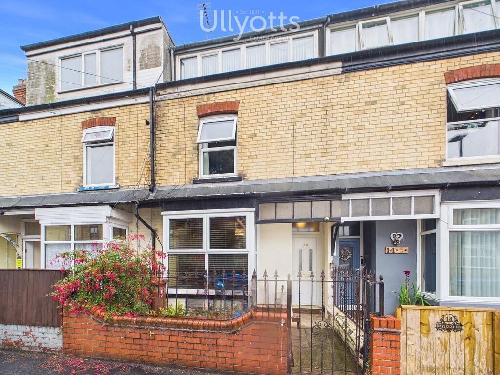 4-bed terraced on Travis Street, Bridlington, £135,000