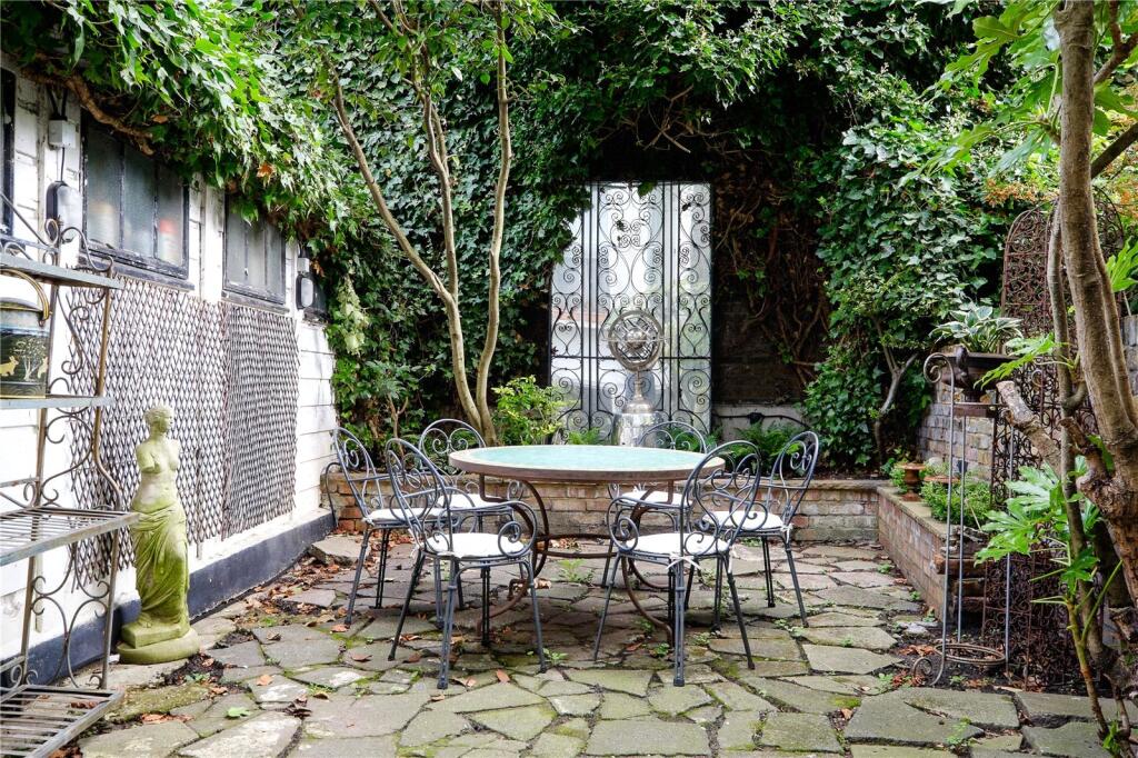 Property photo 8