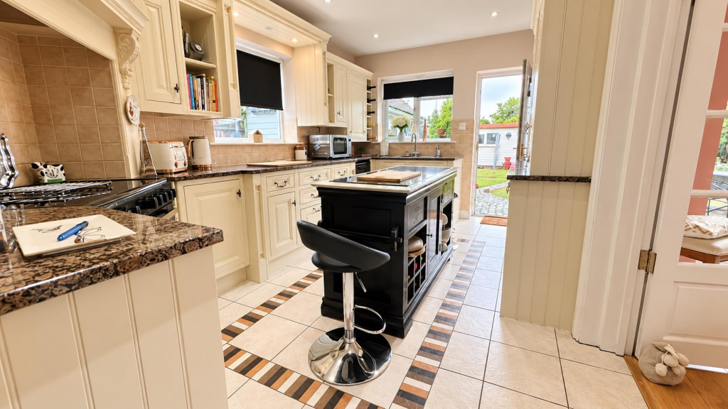 House in Colchester - View 4