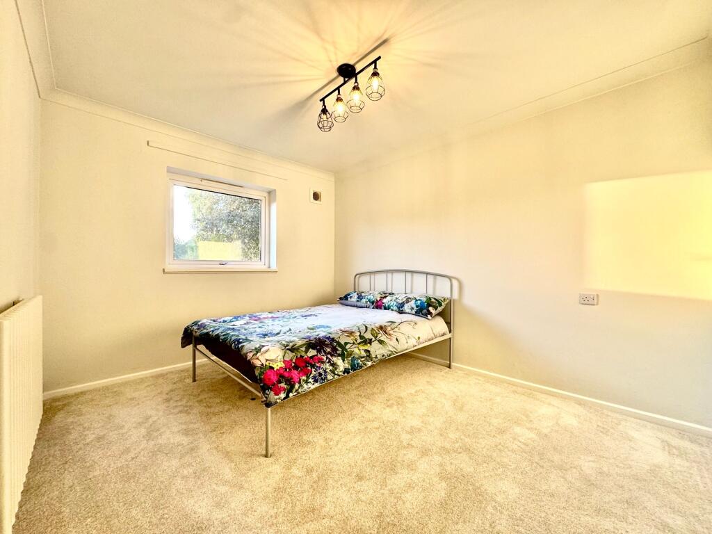 Apartment in Luton, Farley Hill - More