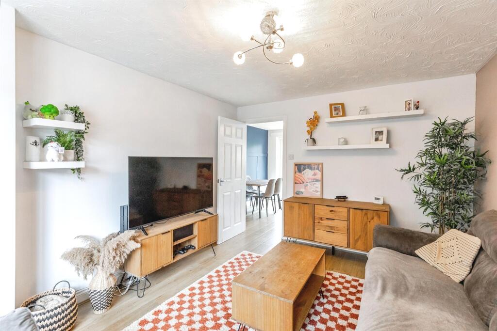 House in Northampton, Raunds - More
