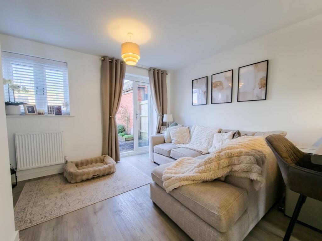 House in Towcester, West Northamptonshire - View 4