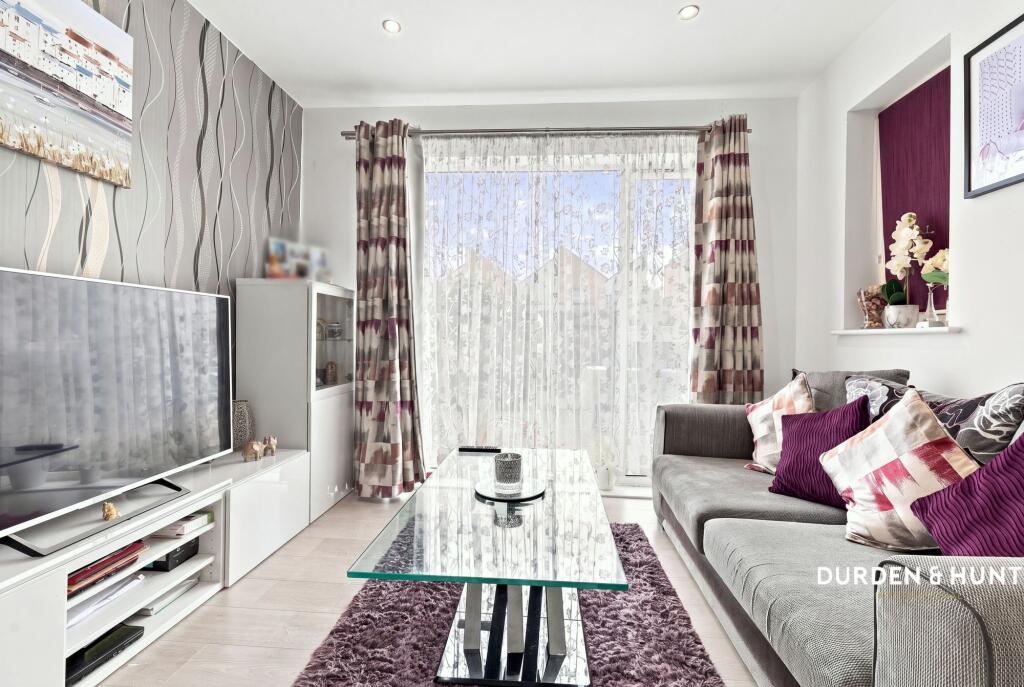 House in Romford - View 3