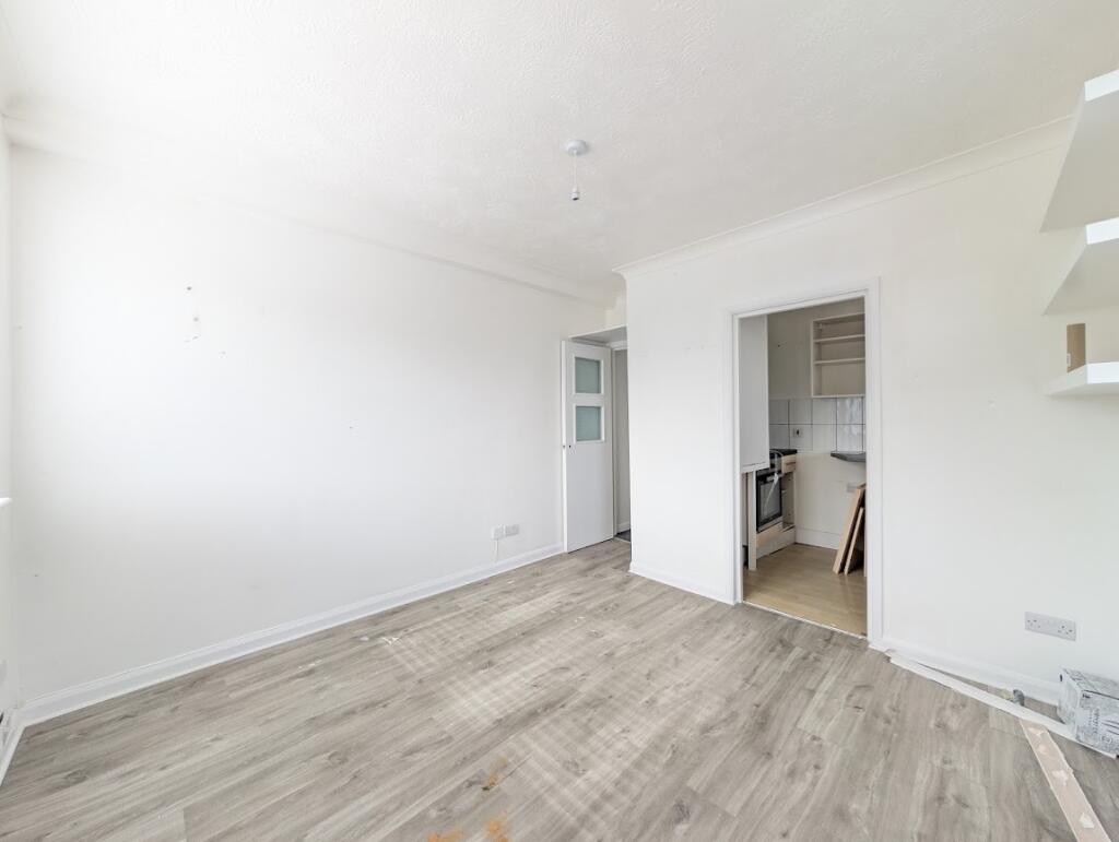 Rowlands Road, Worthing photo 3
