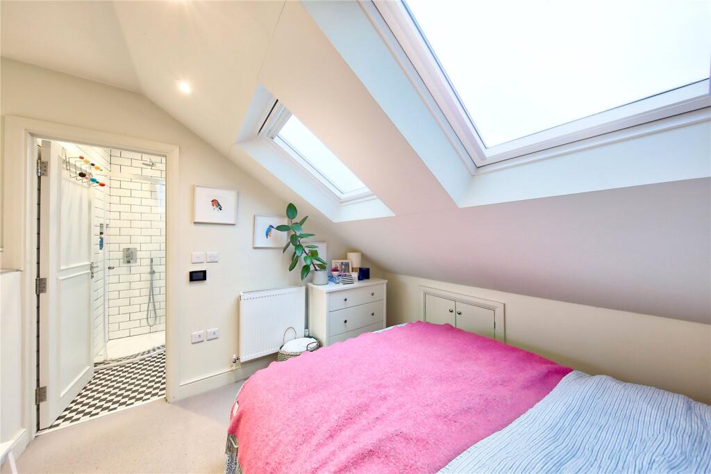 Apartment in London - View 4