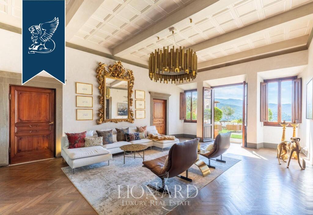 Main image of property: Tuscany, Arezzo, Castiglion Fiorentino