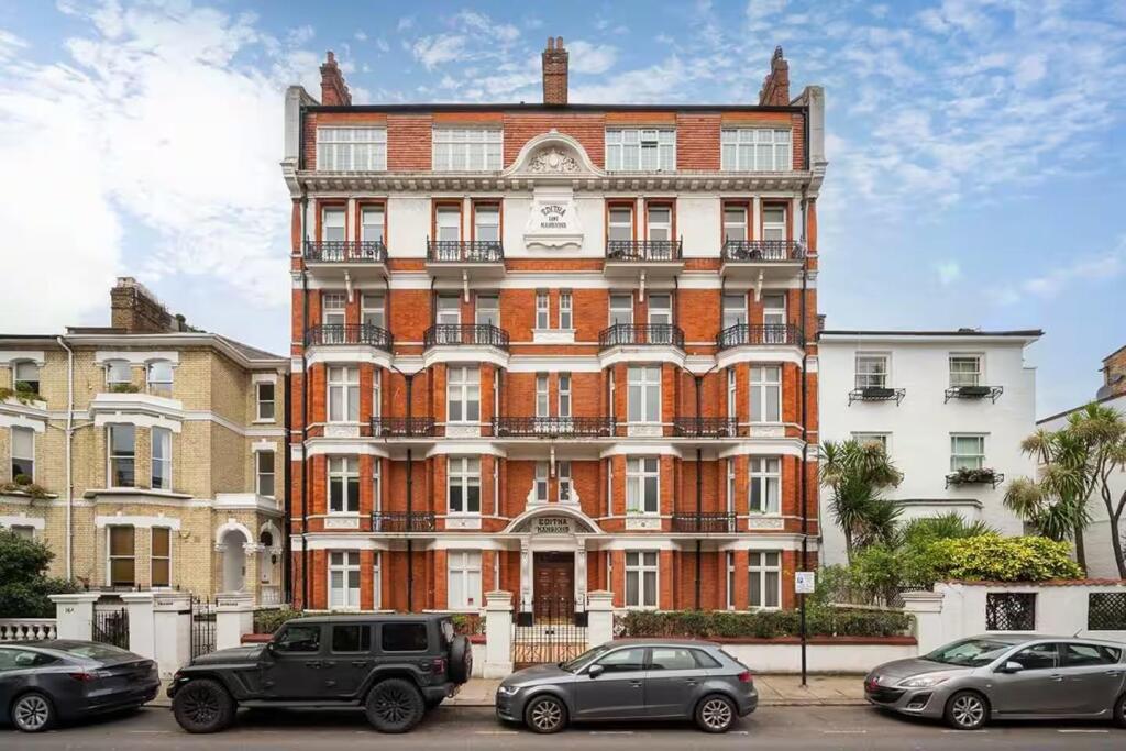 Main image of property: Edith Grove, Chelsea