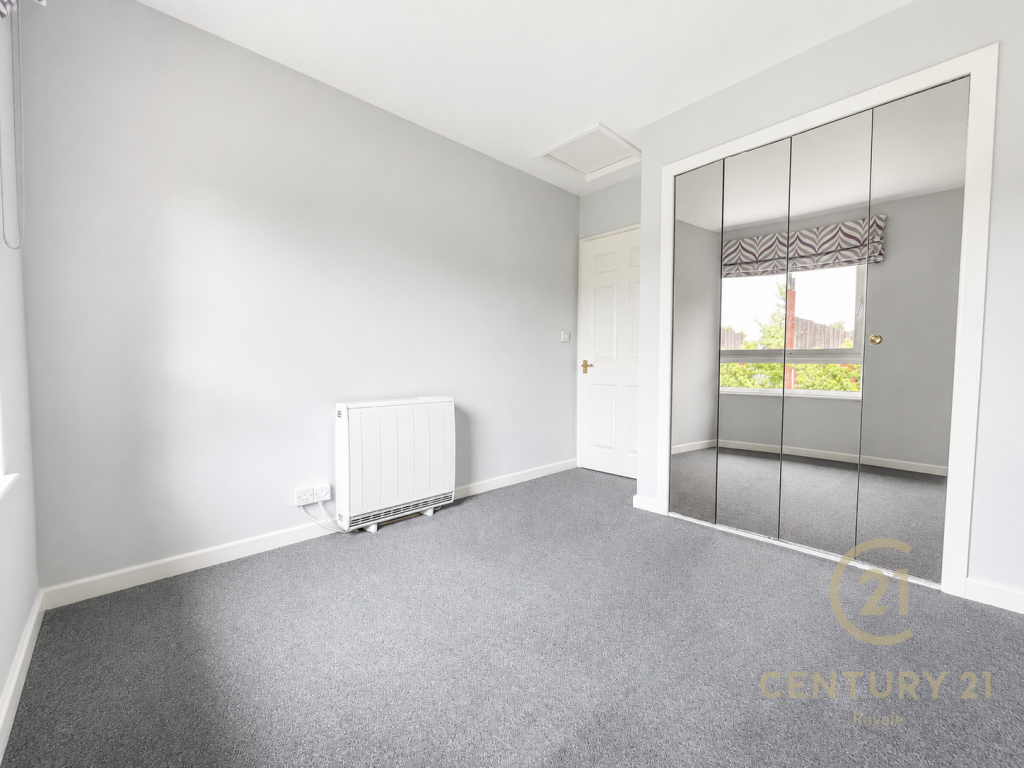 Apartment in Kingston upon Thames - View 4