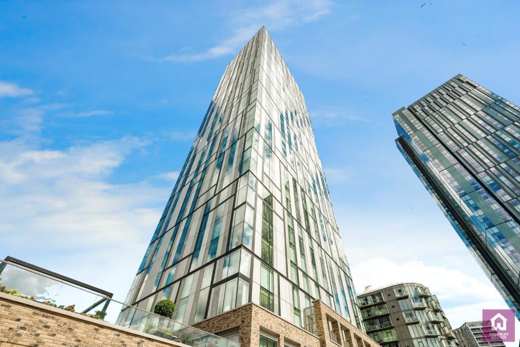Main image of property: 7 Bankside Boulevard, Salford, Manchester City Centre, M3