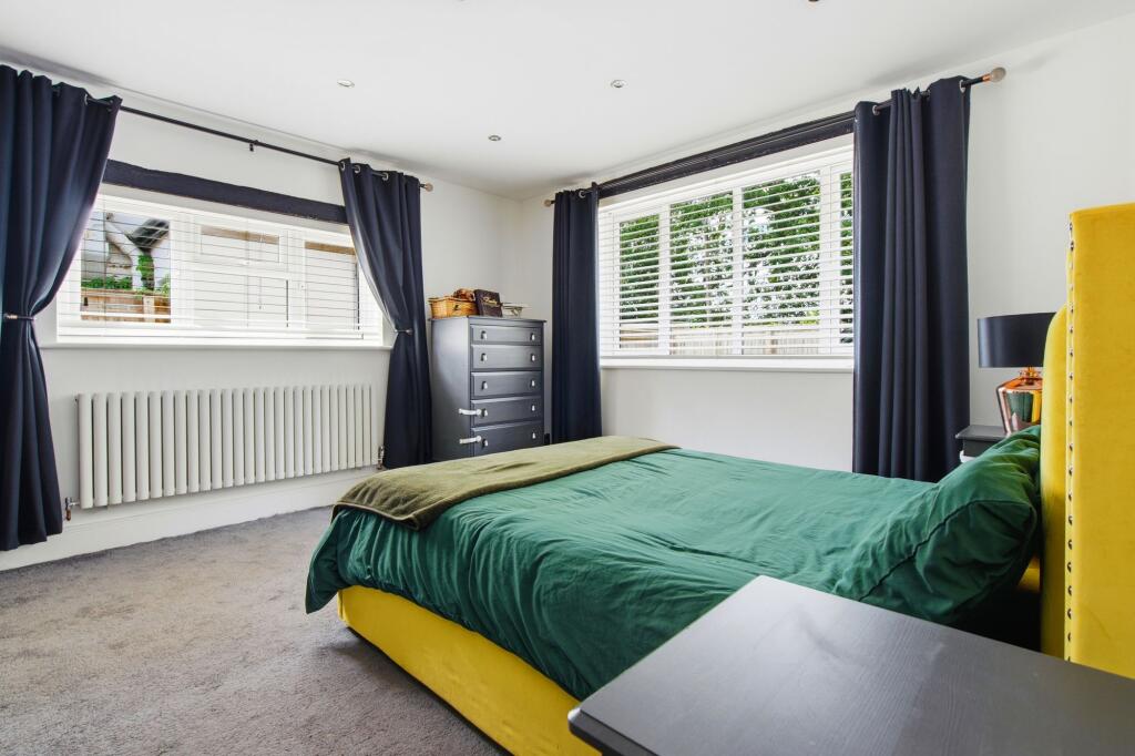 House in Slough - View 5