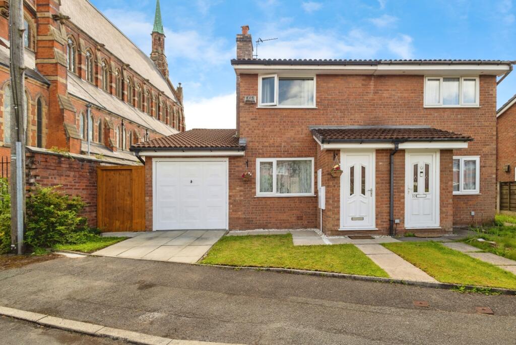 2-bed semi-detached on Brinsop Square, Manchester, Greater Manchester, M12, £210,000