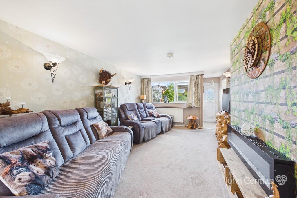 Darnford Close, Parkside, Stafford photo 3