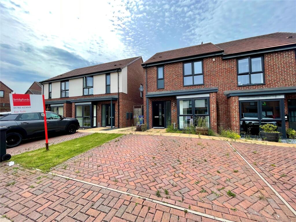 Main image of property: Fell Avenue, Newcastle, Staffordshire, ST5