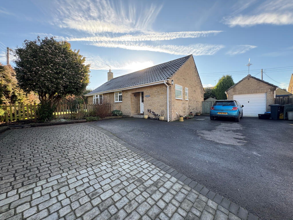 Burton, East Coker, Yeovil, Somerset, BA22 9LS