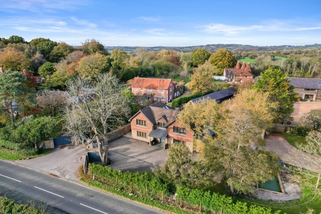Main Road, Hadlow Down photo 2