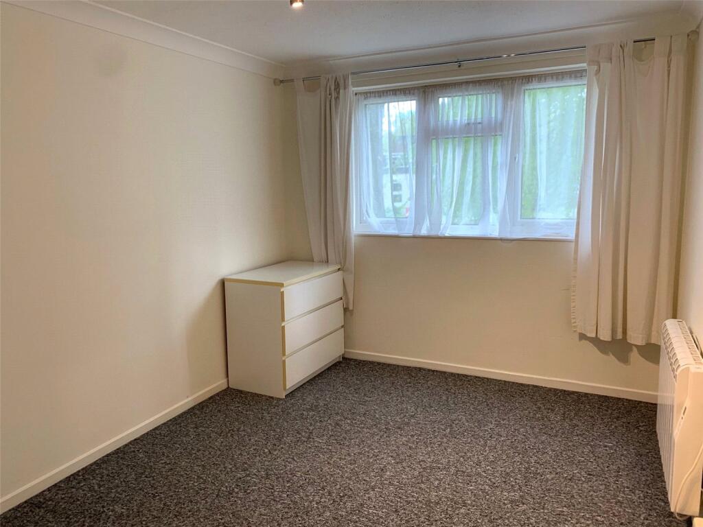 Apartment in Brentwood, The Galleries, Warley - View 4