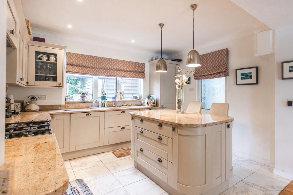 Exquisite Edwardian Home in Norwich photo 2