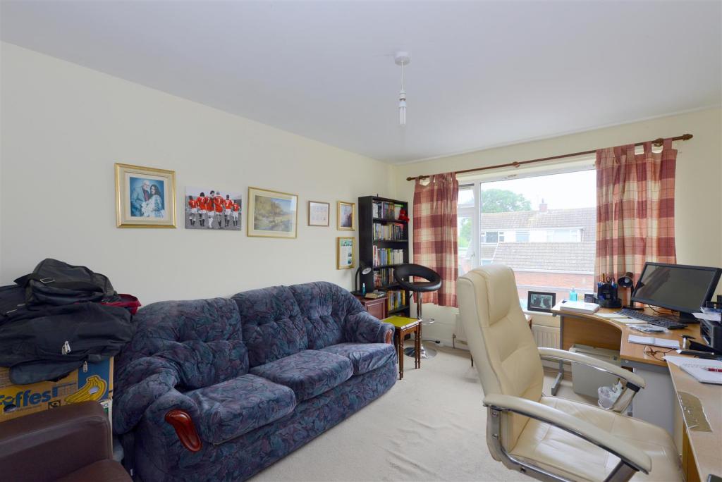 Sefton Drive, Bomere Heath, Shrewsbury photo 2