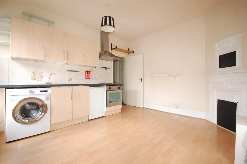 Main image of property: Green Lanes, Harringay, London