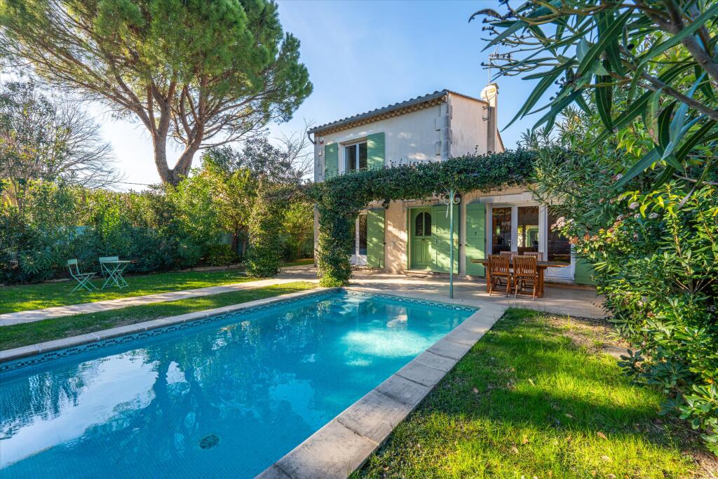 Main image of property: Provence-Alps-Cote d`Azur, Bouches-du-Rhône, St-Rémy-de-Provence