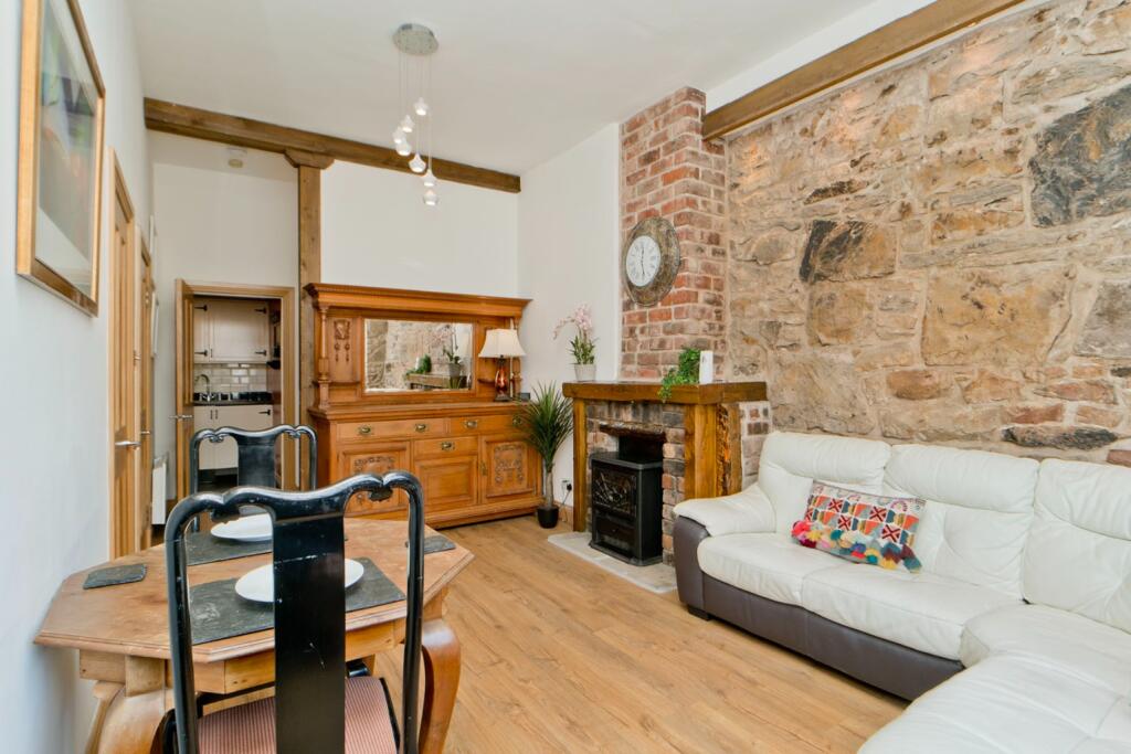 14/4 Dock Place, Leith, Edinburgh, EH6 6LU photo 4