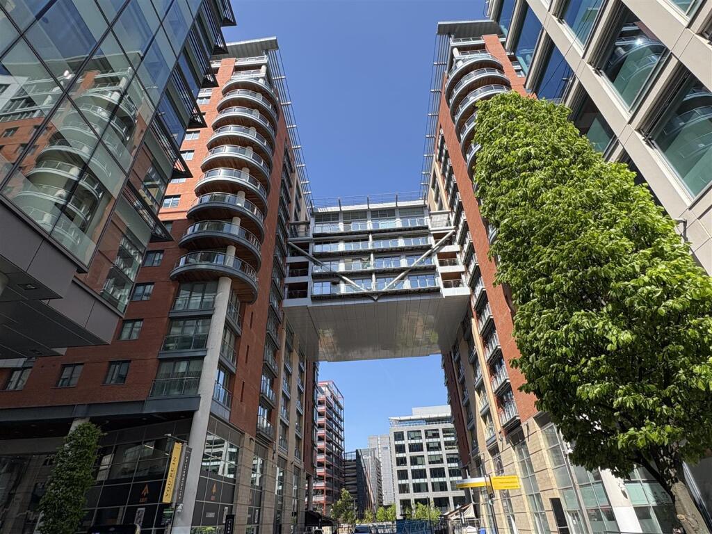 Main image of property: Spinningfields, 12 Leftbank, Manchester