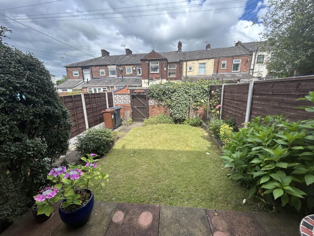 14 Moreton Street, Oldham, OL9 0LP photo 2