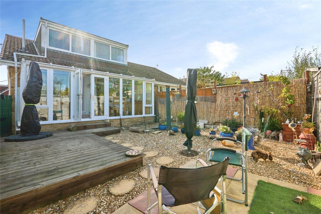 House in Ryde, Binstead - More