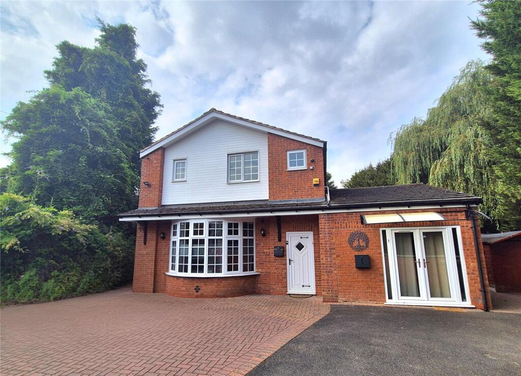 Apartment in Nuneaton and Bedworth, Warwickshire - View 2