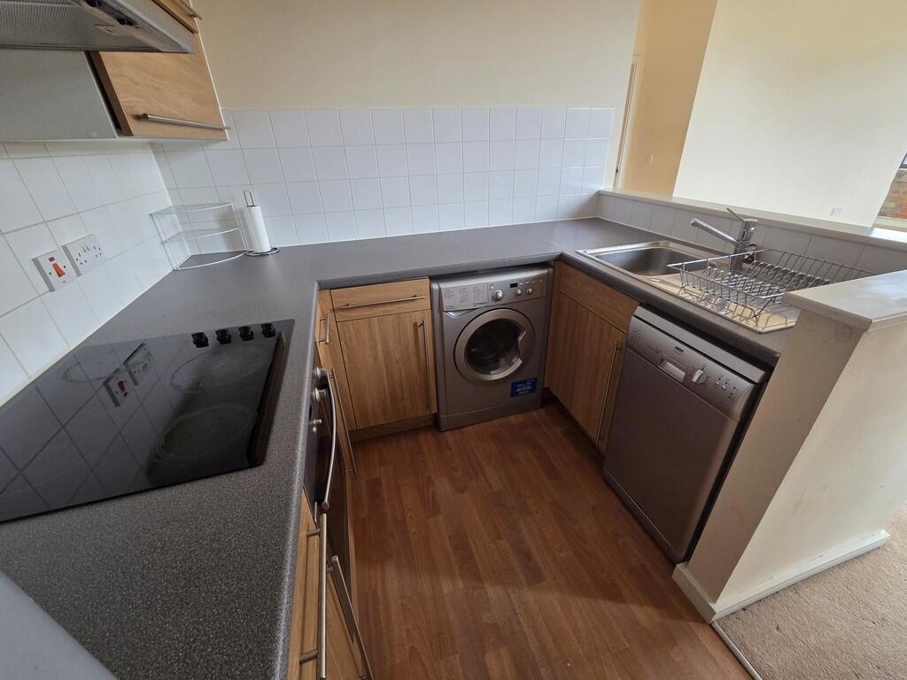Apartment in Huddersfield - View 5