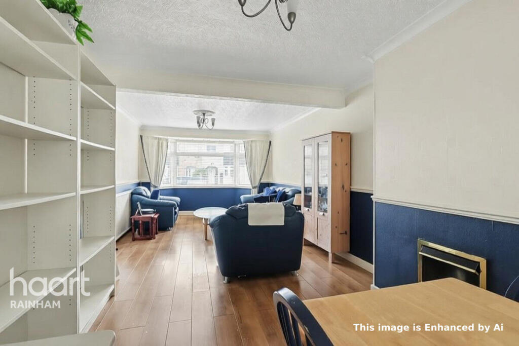 House in Rainham - View 4