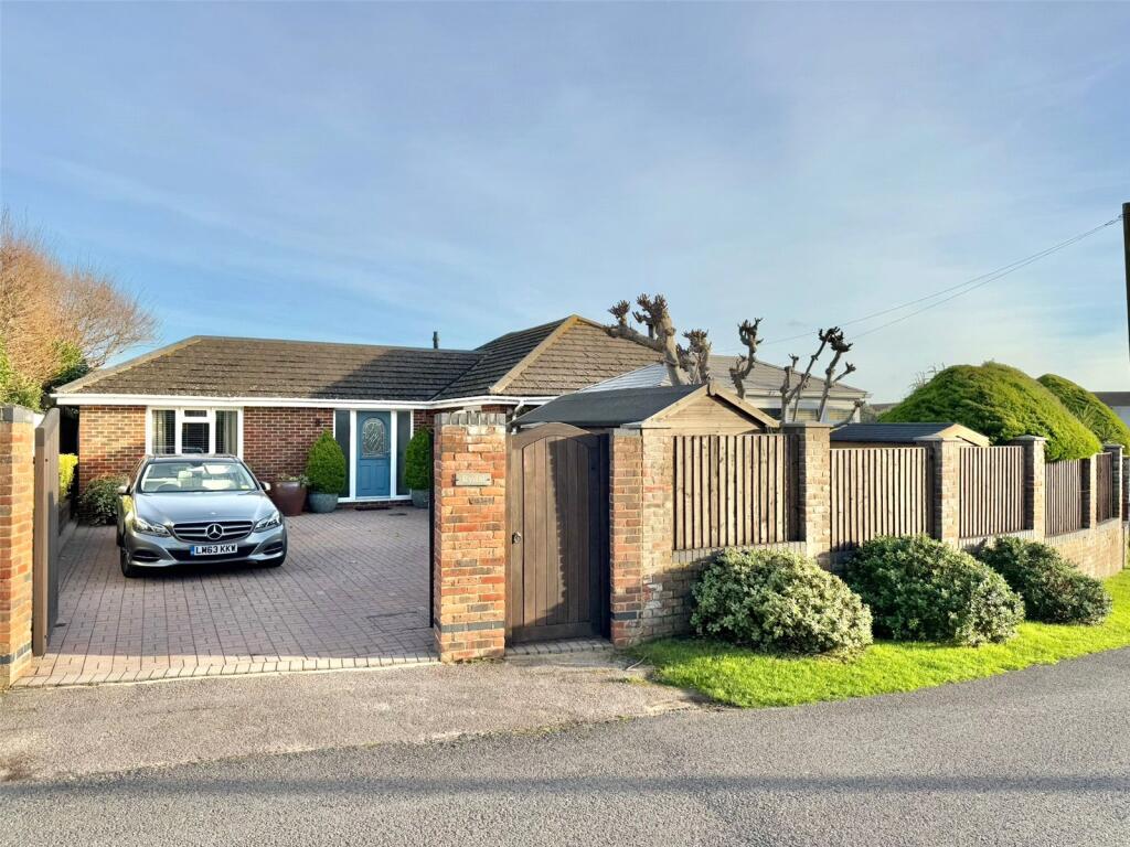 4-bed house on Gillingham Road, Milford on Sea, Lymington, Hampshire, SO41, £965,000