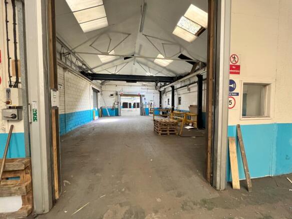 Warehouse photo 6