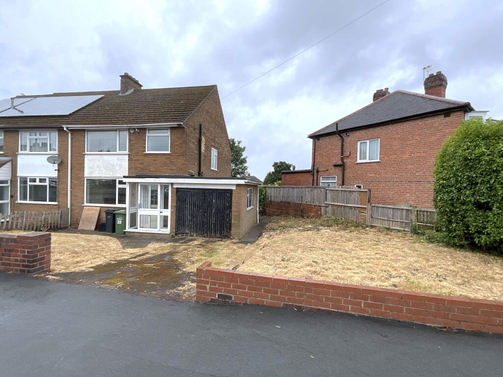 Main image of property: HALESOWEN, Masters Lane