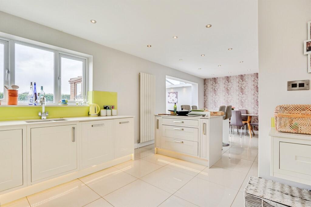 House in Wakefield - View 4