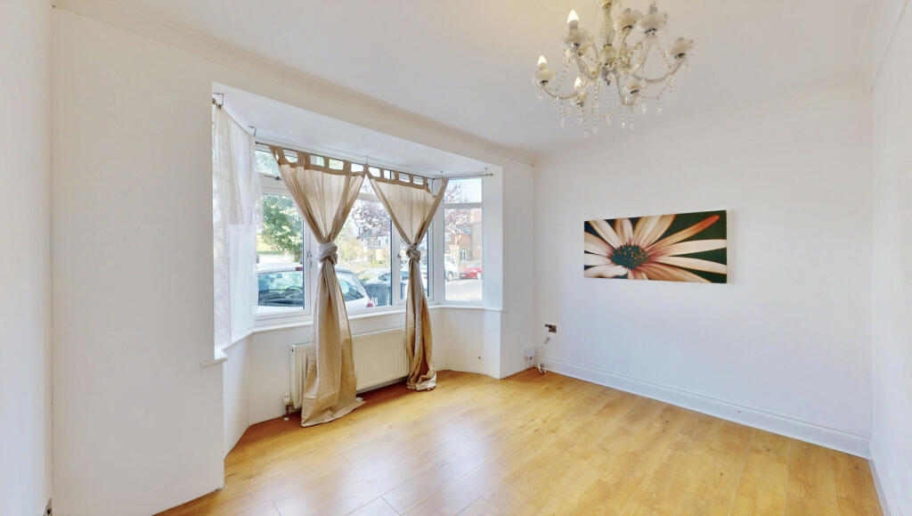 House in Southall - View 4